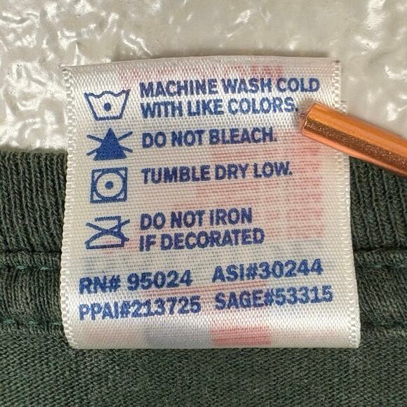 Bayside Men's Size Medium Dark Green American Redwood National Park Graphic Tee - Picture 6 of 6